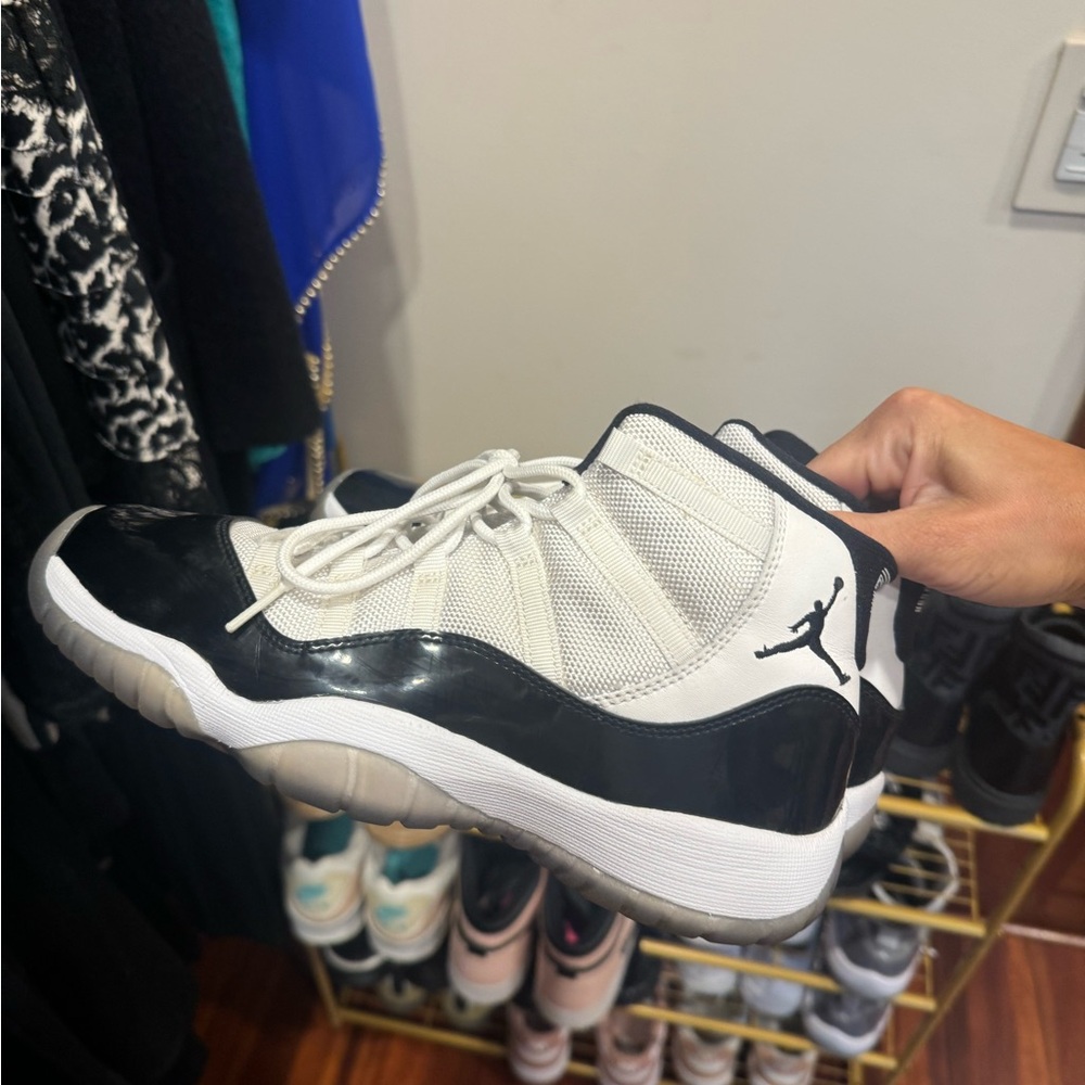Jordan 11s high tops concords pristine condition